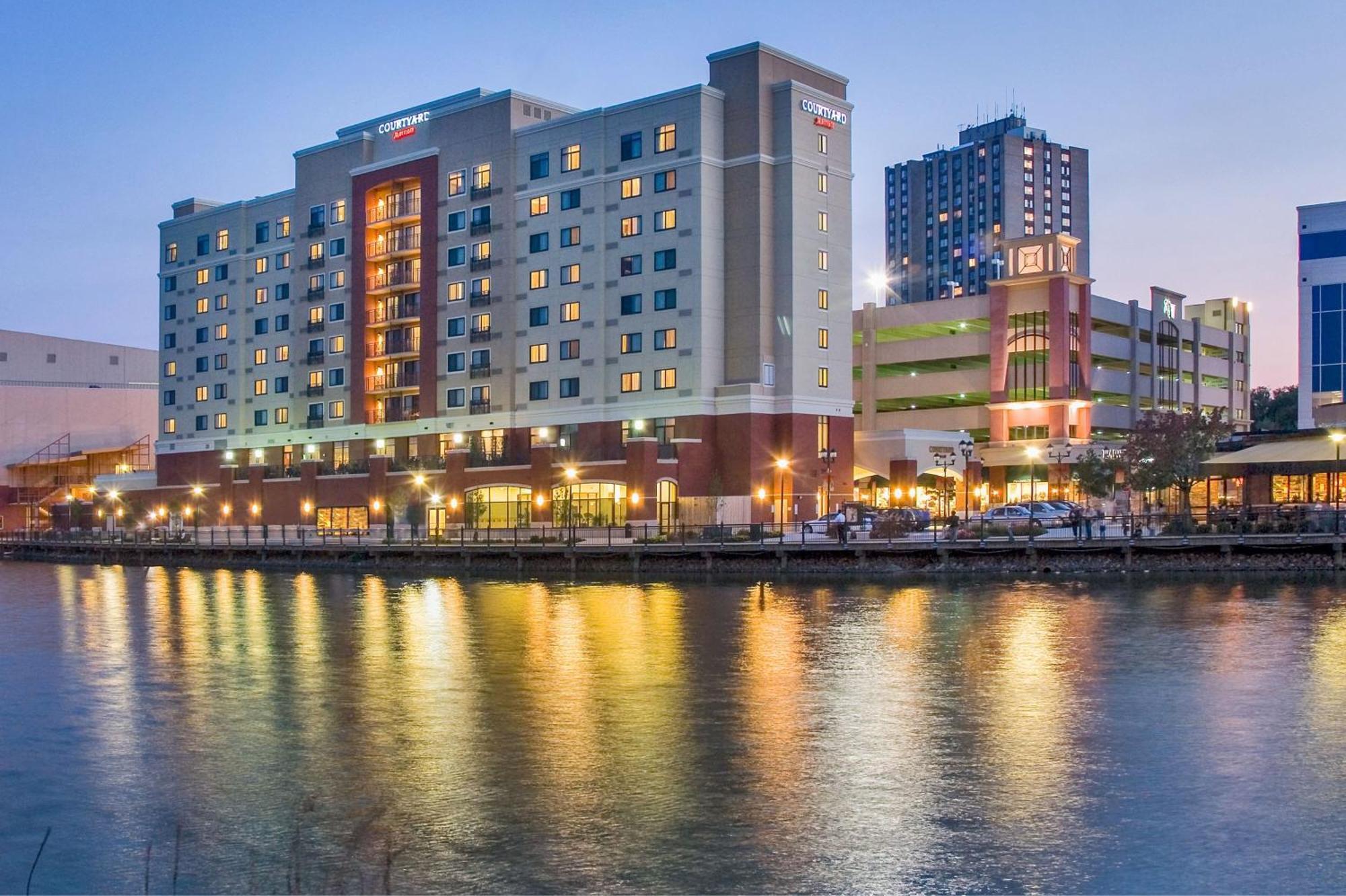 Courtyard By Marriott Gaithersburg Washingtonian Center Exterior foto